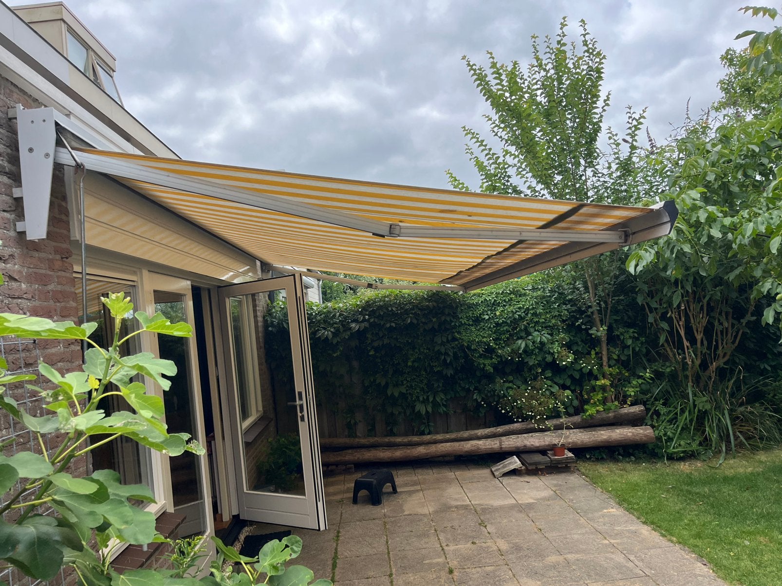 Zonnescherm knikarm, Tuin en Terras, Zonneschermen, Ophalen, Gebruikt, 450 cm of meer, 150 tot 300 cm