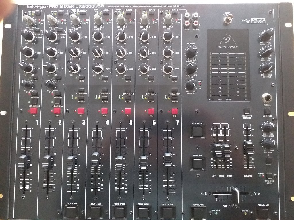 Behringer Pro Mixer DX 2000 USB mengpaneel., Muziek en Instrumenten, Mengpanelen, Ophalen, Gebruikt, 5 tot 10 kanalen, Microfooningang