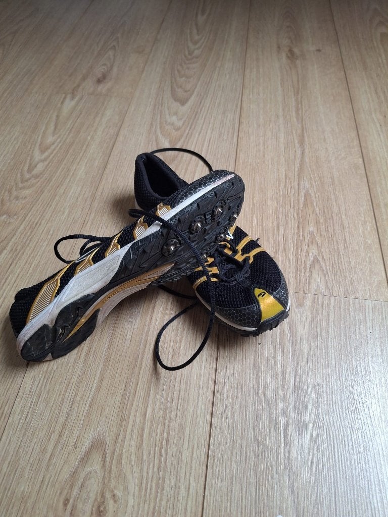 Spikes hardloopschoenen, Sport en Fitness, Loopsport en Atletiek, Overige merken, Gebruikt, Ophalen of Verzenden, Spikes