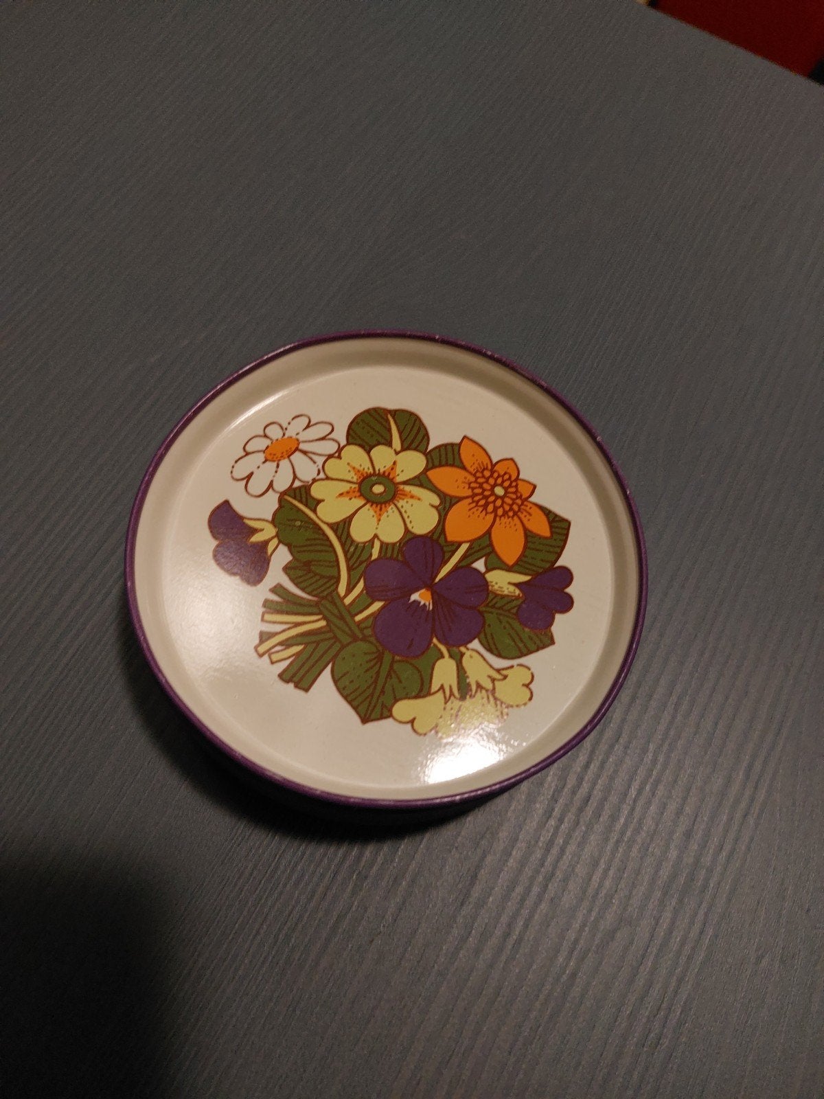 Vintage metalen onderzetters bloemen jaren 70, Ophalen of Verzenden, Overige materialen, Overige stijlen, Overige typen