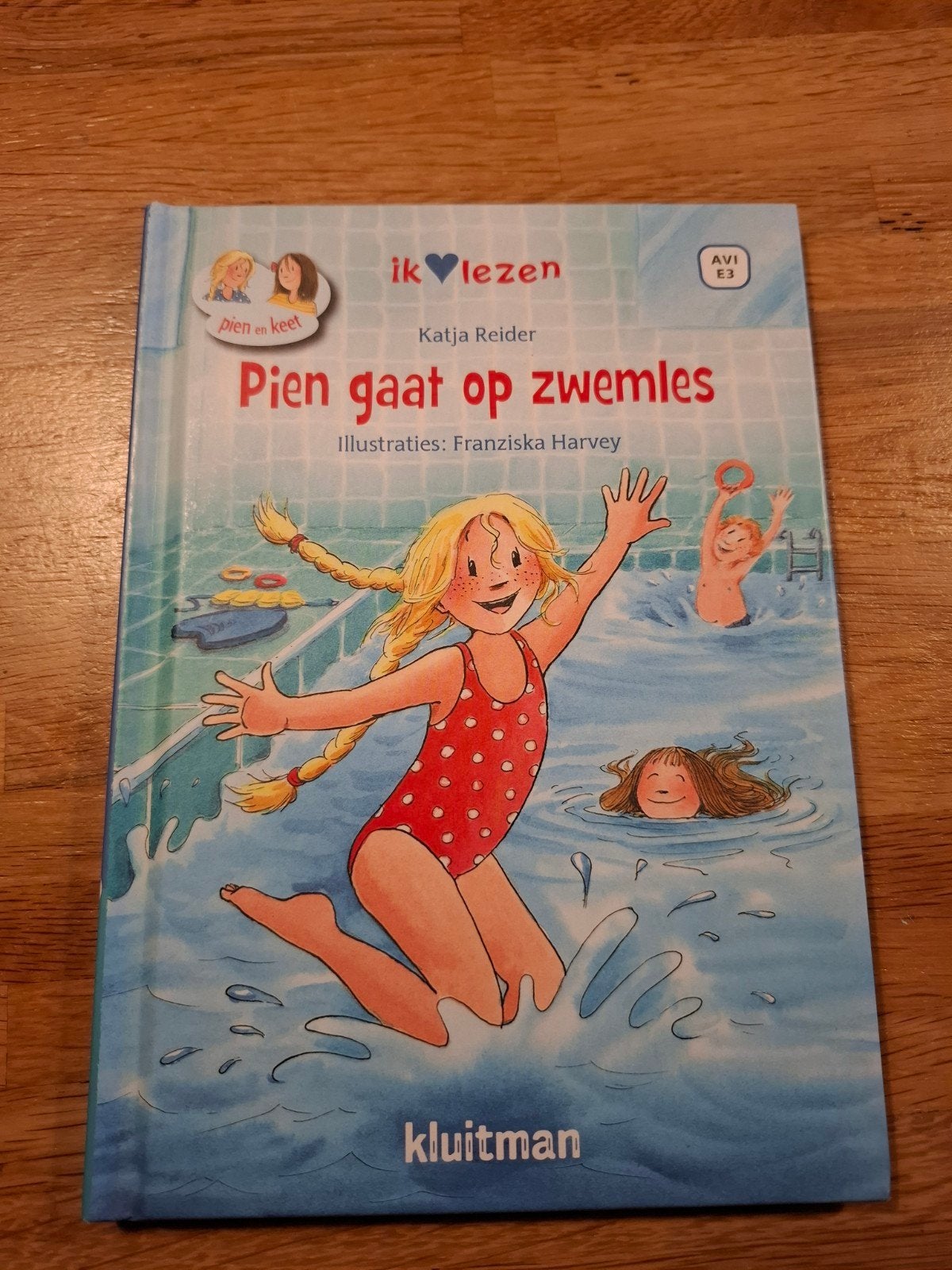 Katja Reider - Pien gaat op zwemles, Fictie algemeen, Ophalen of Verzenden, Zo goed als nieuw, Katja Reider