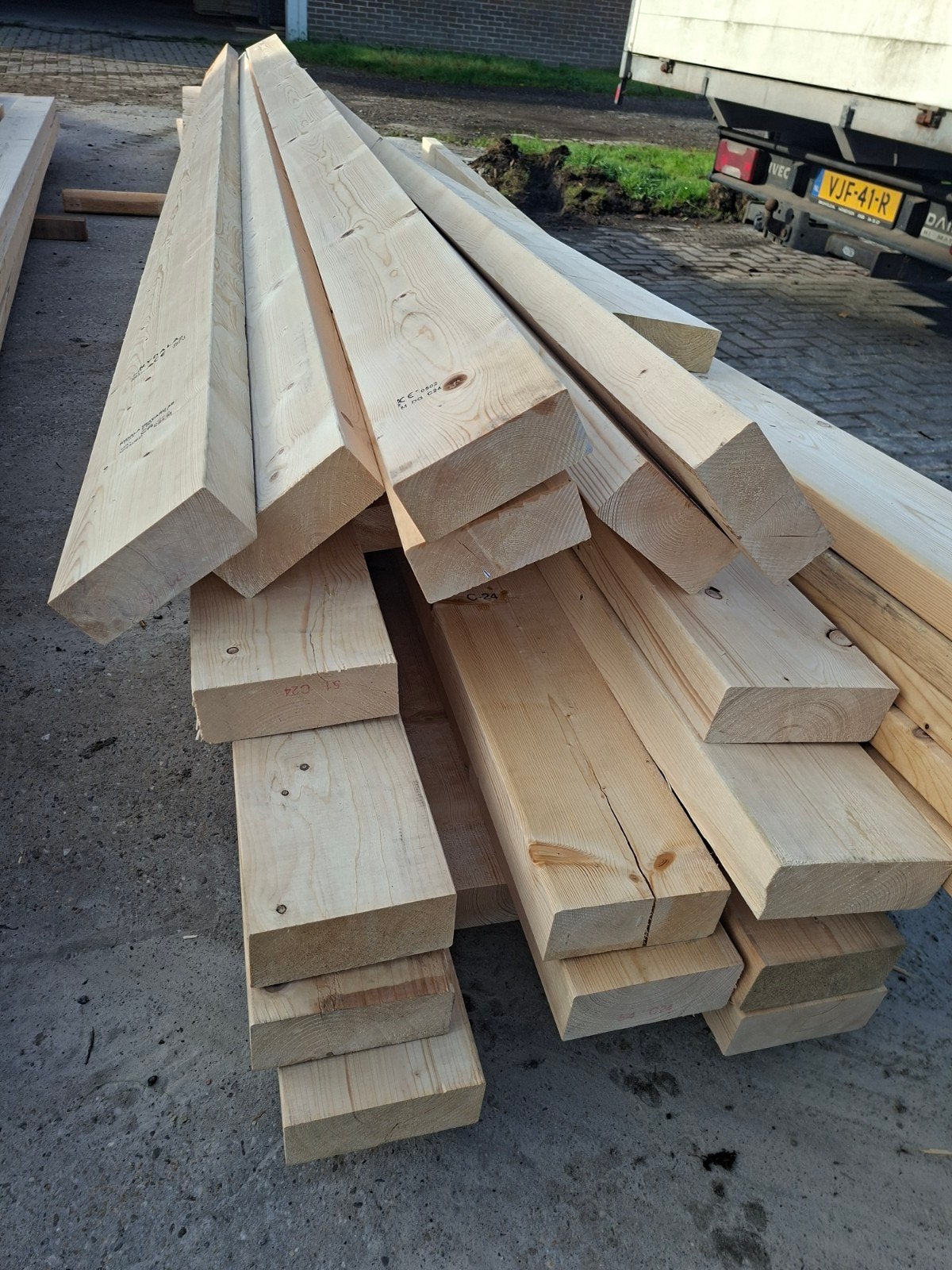 plm 200m Vuren Balken 70 x 170 koopje, Gebruikt, Ophalen of Verzenden, Balk, Vuren