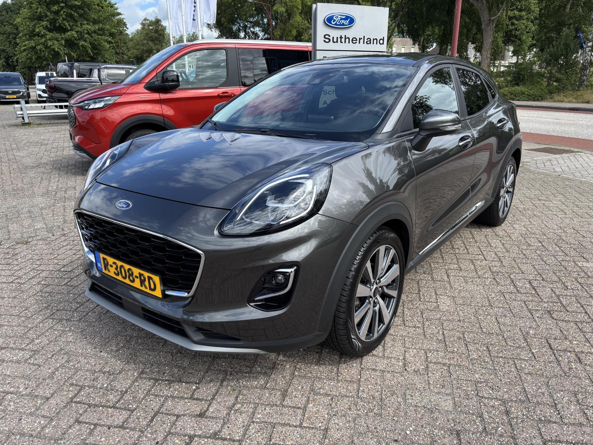 Ford Puma 1.0 EcoBoost Hybrid Titanium X 125pk Trekhaak | B&, Voorwielaandrijving, Bedrijf, Hybride Elektrisch/Benzine, 3 cilinders