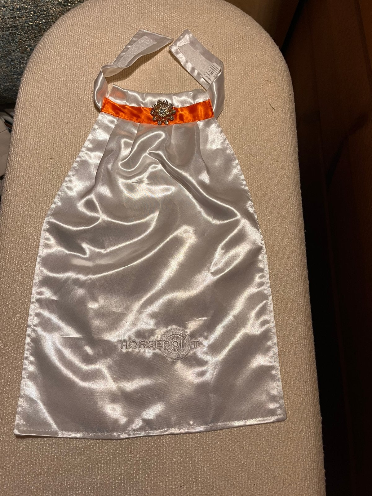Plastron met oranje, Ophalen of Verzenden, Zo goed als nieuw, Dressuur, Bovenkleding