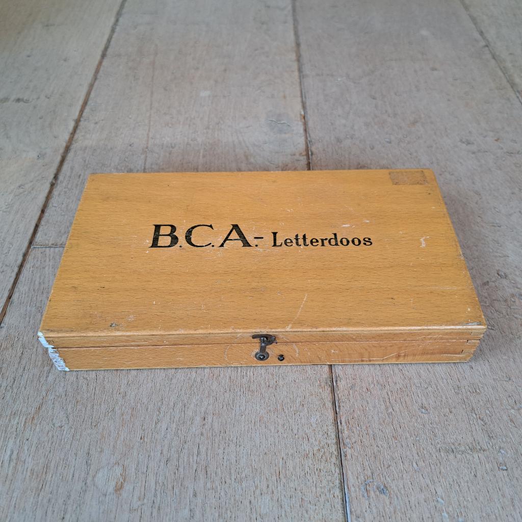 Oude vintage houten letterdoos BCA school educatief *Etage3*, Huis en Inrichting, Gebruikt, ., Ophalen of Verzenden, .