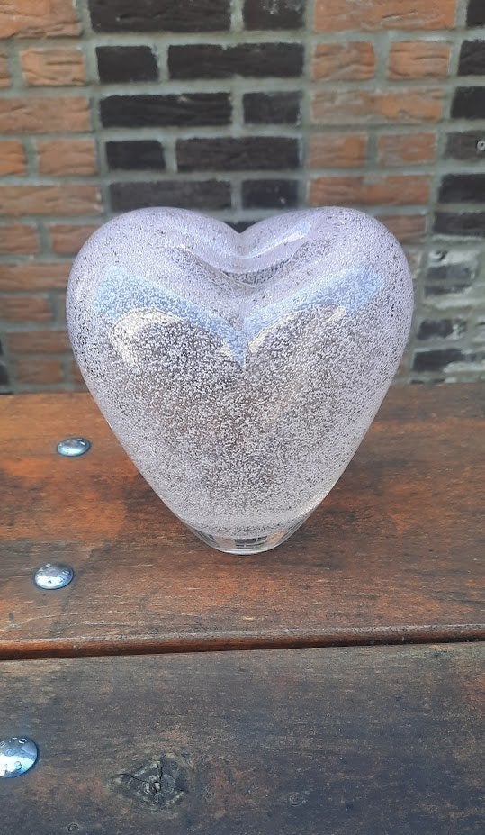 Mondgeblazen glazen vaas met gecontroleerde luchtbellen, Huis en Inrichting, Woonaccessoires | Vazen, Ophalen of Verzenden, Roze