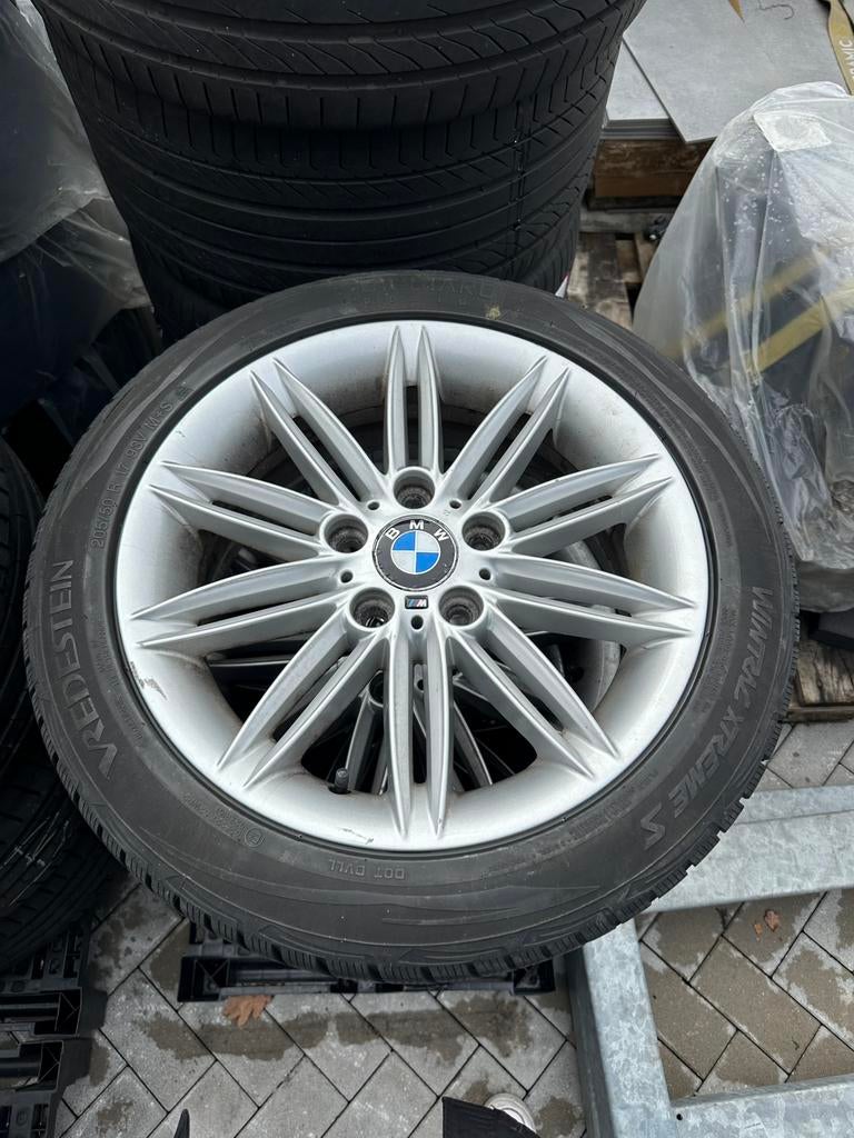 17 inch orginele M-sport velgen met winterbanden, Auto-onderdelen, Banden en Velgen, Ophalen, Velg(en), 17 inch, 205 mm