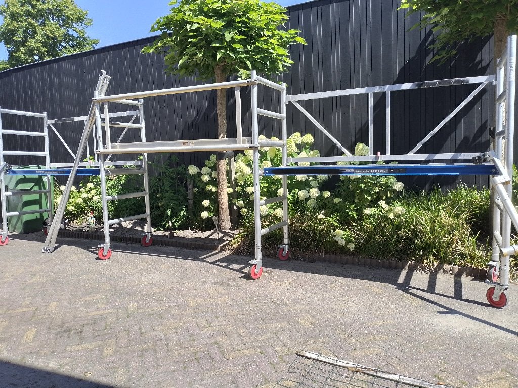 Steigertrap smalle steiger 6mtr 190x75 Altrex compactsteiger, Ophalen, Gebruikt, Minder dan 2 meter
