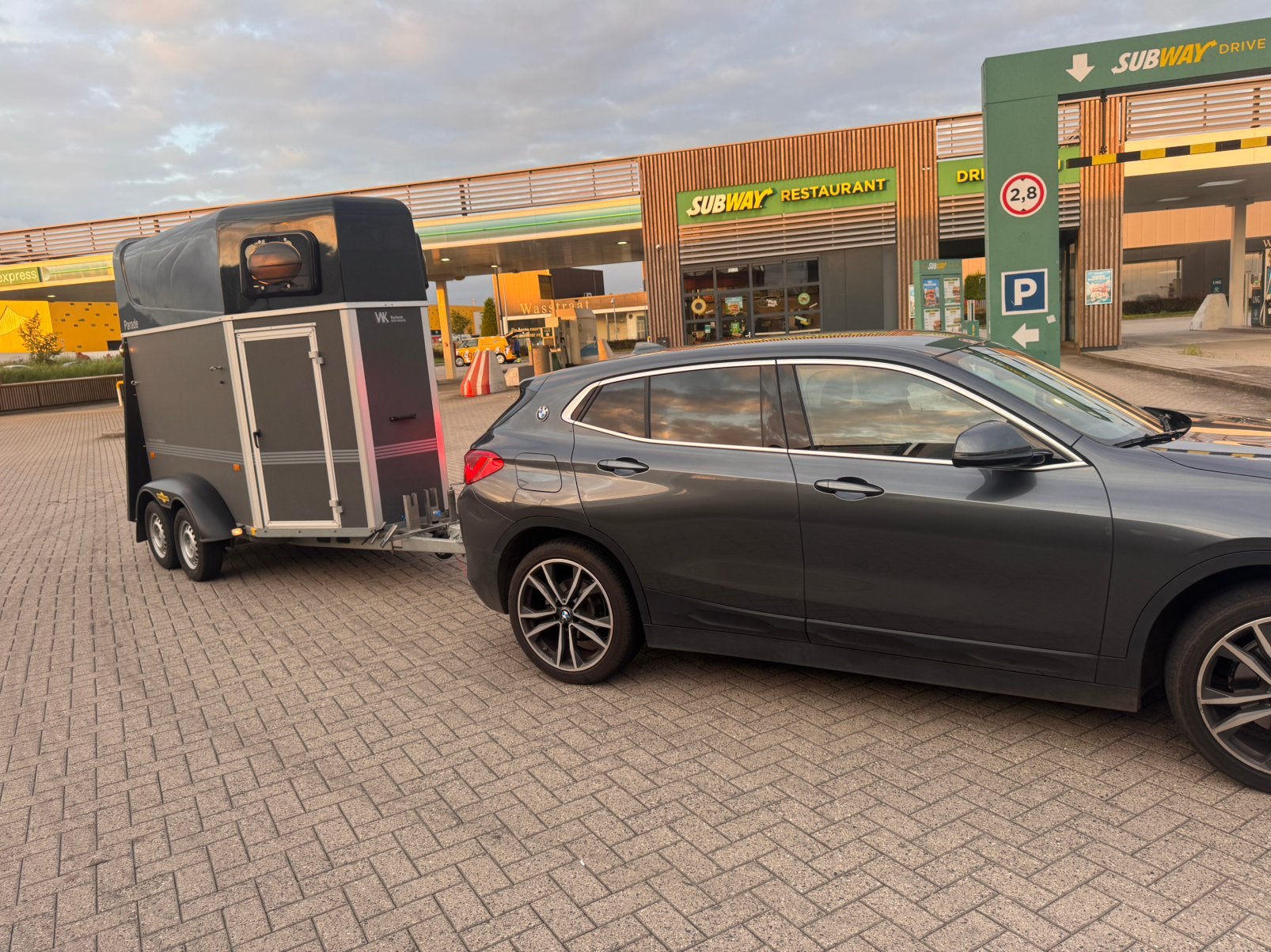 Trailer, Ophalen, Zo goed als nieuw