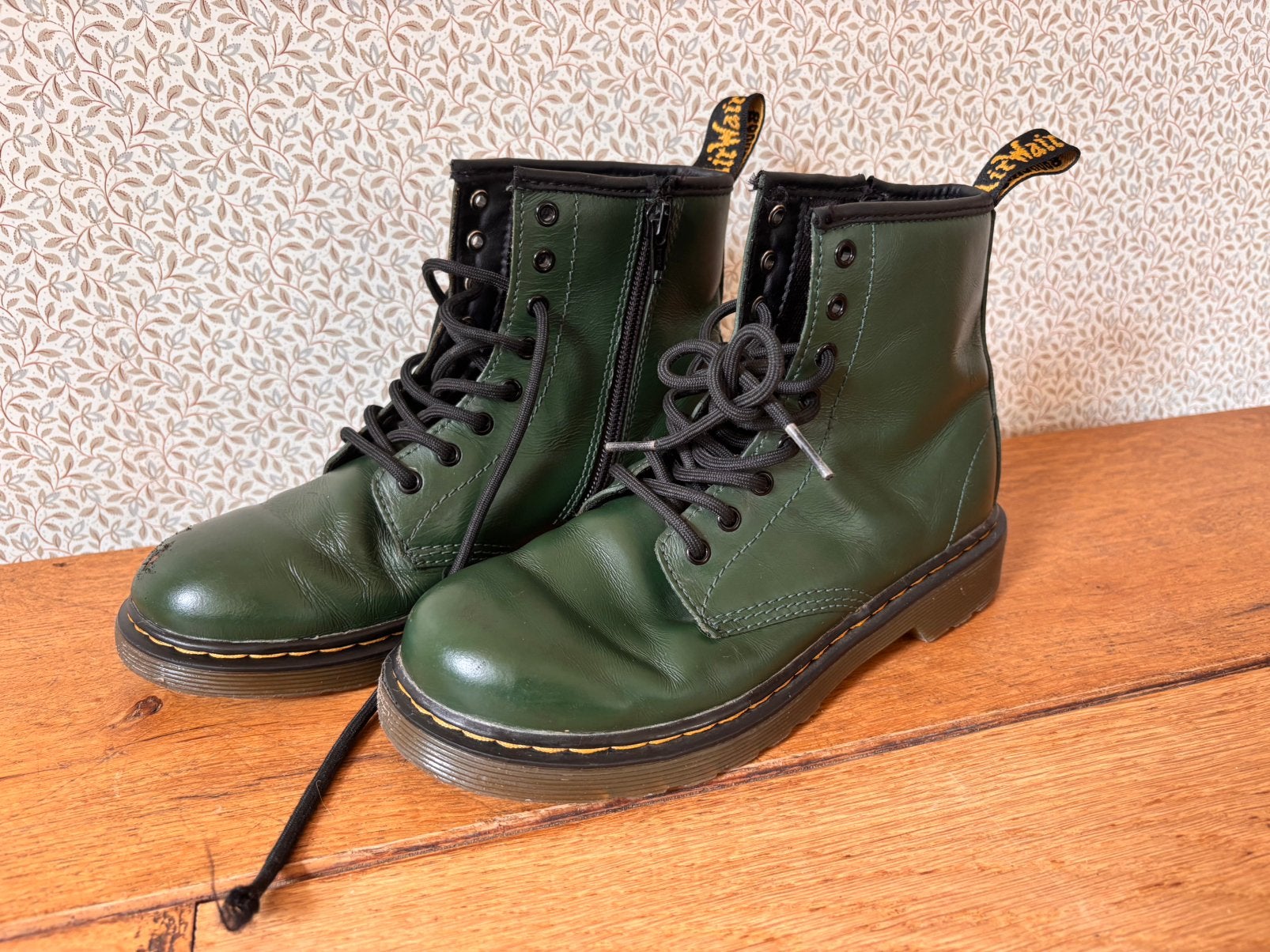 Groene Dr Martens Airwair (maat 34), Ophalen of Verzenden, Gebruikt, Schoenen
