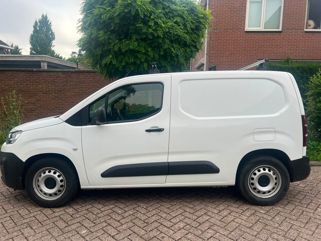Citroën Berlingo Van EV 50 kWh 136pk 2022 Wit, Auto's, Citroën, Wit, Origineel Nederlands, 1565 kg