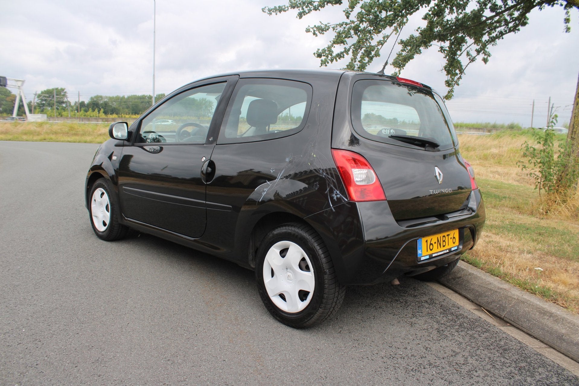 Renault Twingo 1.2-16V Dynamique Airco APK 15-01-2027, 839 kg, Gebruikt, Zwart, 4 cilinders