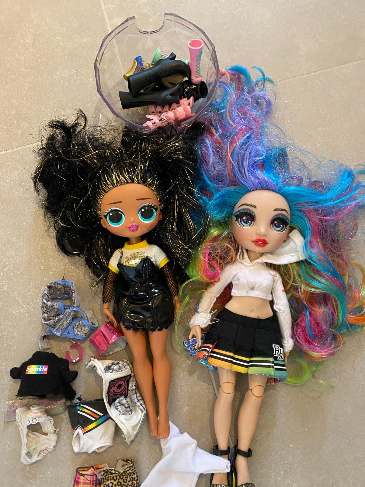 L.O.L. Surprise O.M.G. en Rainbow High poppen met accessoire, Ophalen of Verzenden, Gebruikt, Overige typen