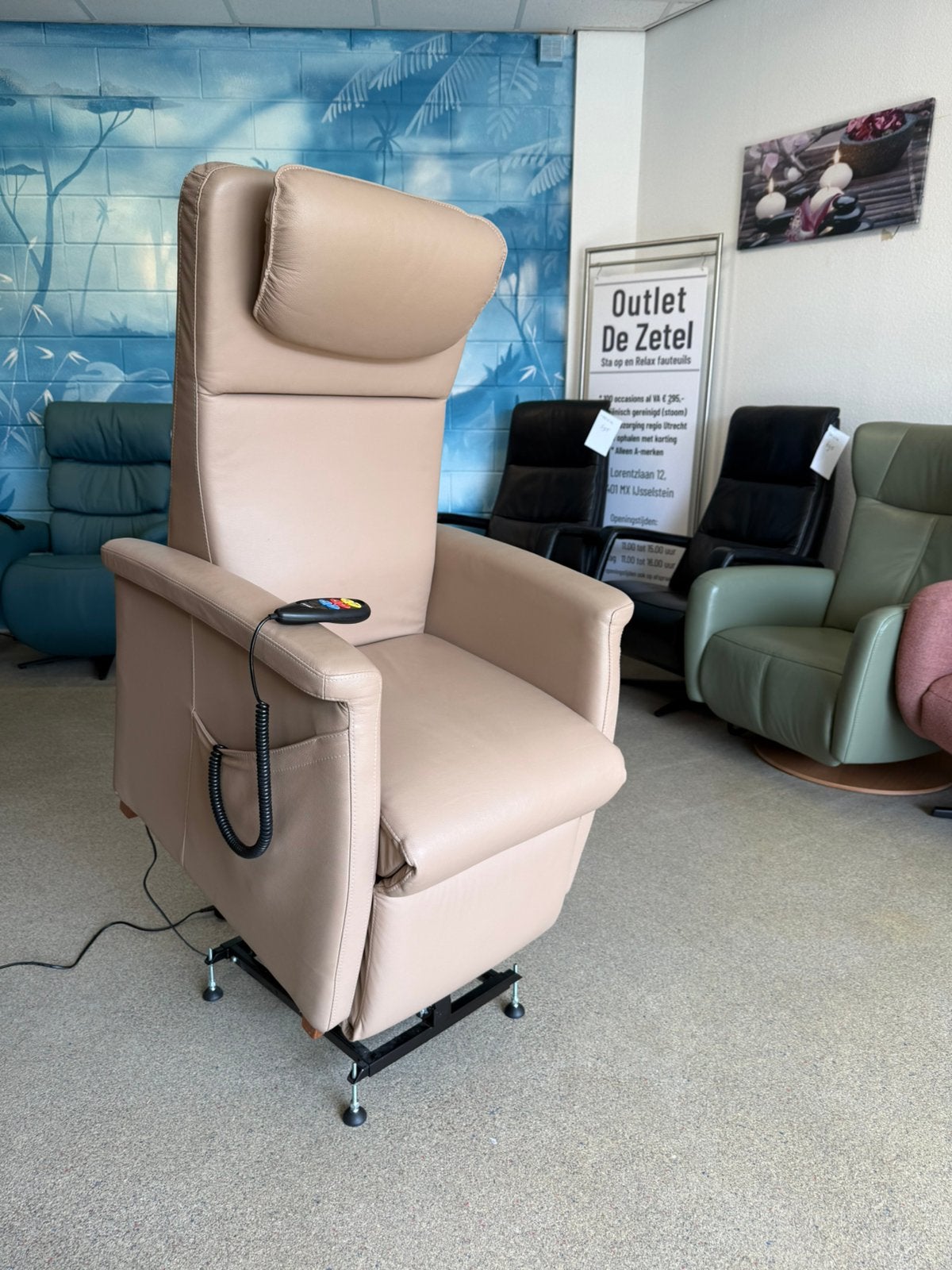 Fitform sta op stoel relax fauteuil met hart waag functie, Huis en Inrichting, Stoelen, Gratis bezorging regio Utrecht, Leer, Ophalen of Verzenden
