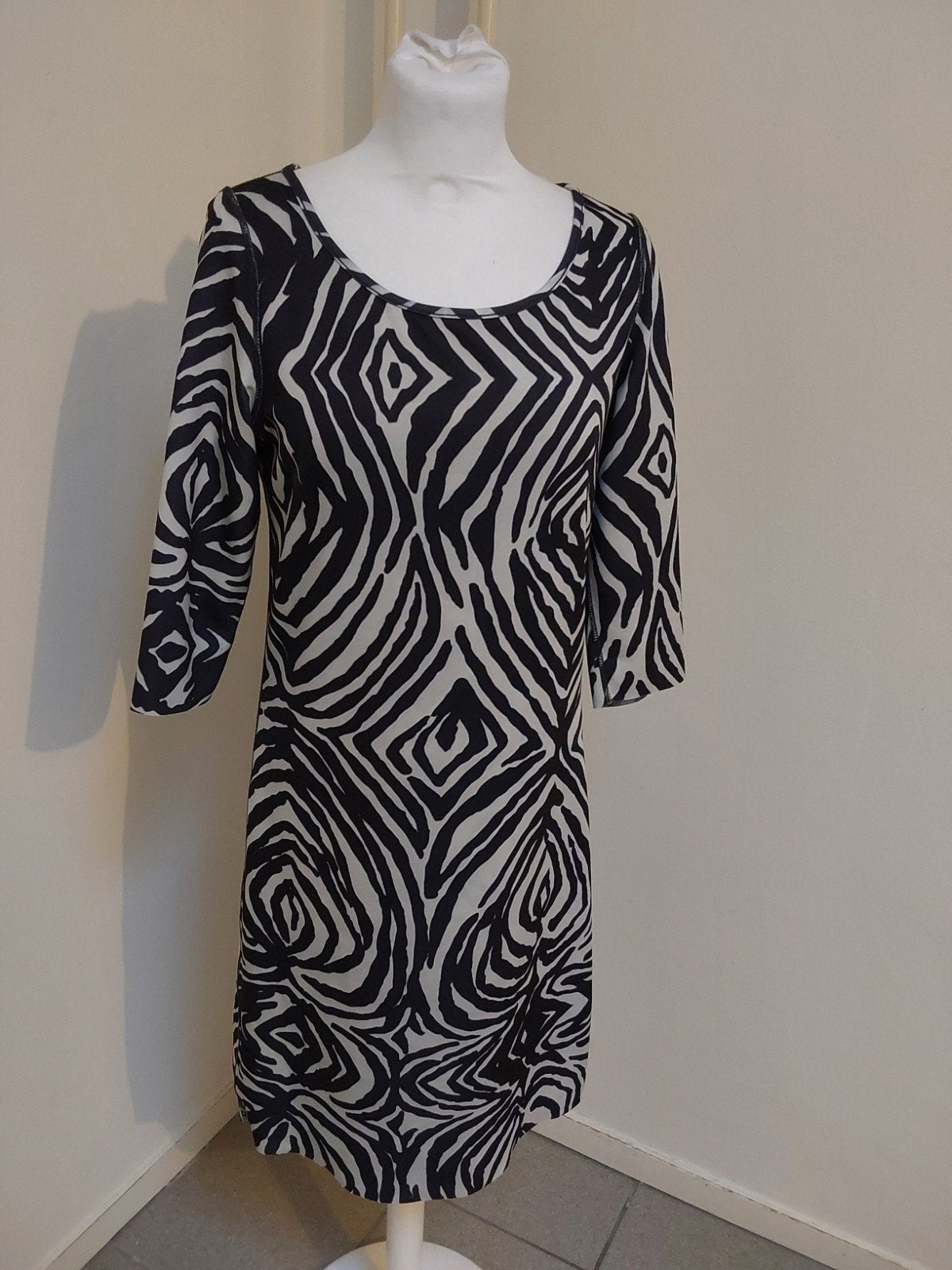 Prachtige reversible jurk Lizzy en Coco maat L, 2 kanten te, Kleding | Dames, Jurken, Lizzy & Coco, Ophalen of Verzenden, Zo goed als nieuw
