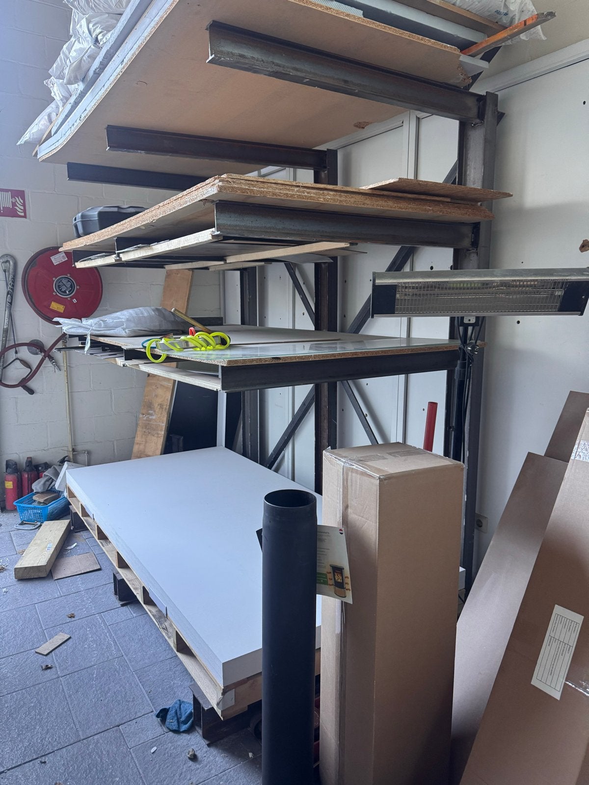Stevige platenstelling voor opslag van diverse materialen, Doe-het-zelf en Verbouw, Platen en Panelen, Ophalen, Gebruikt, Overige materialen