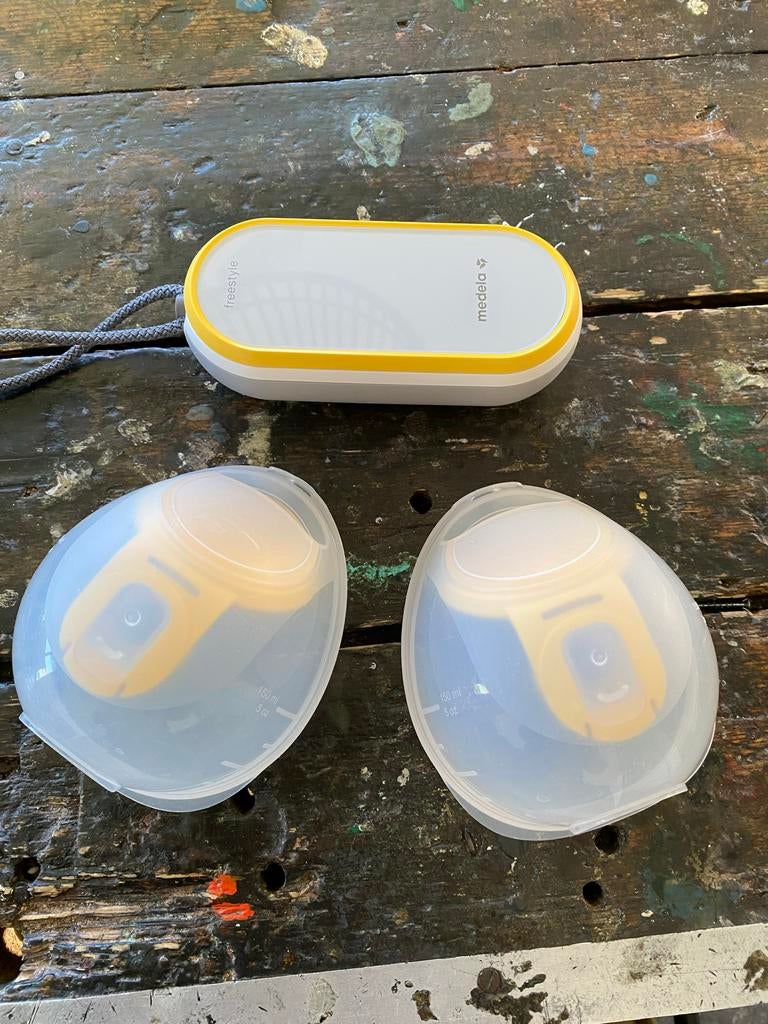Medela Freestyle Hands-free Dubbele Elektrische Borstkolf, Ophalen of Verzenden, Gebruikt