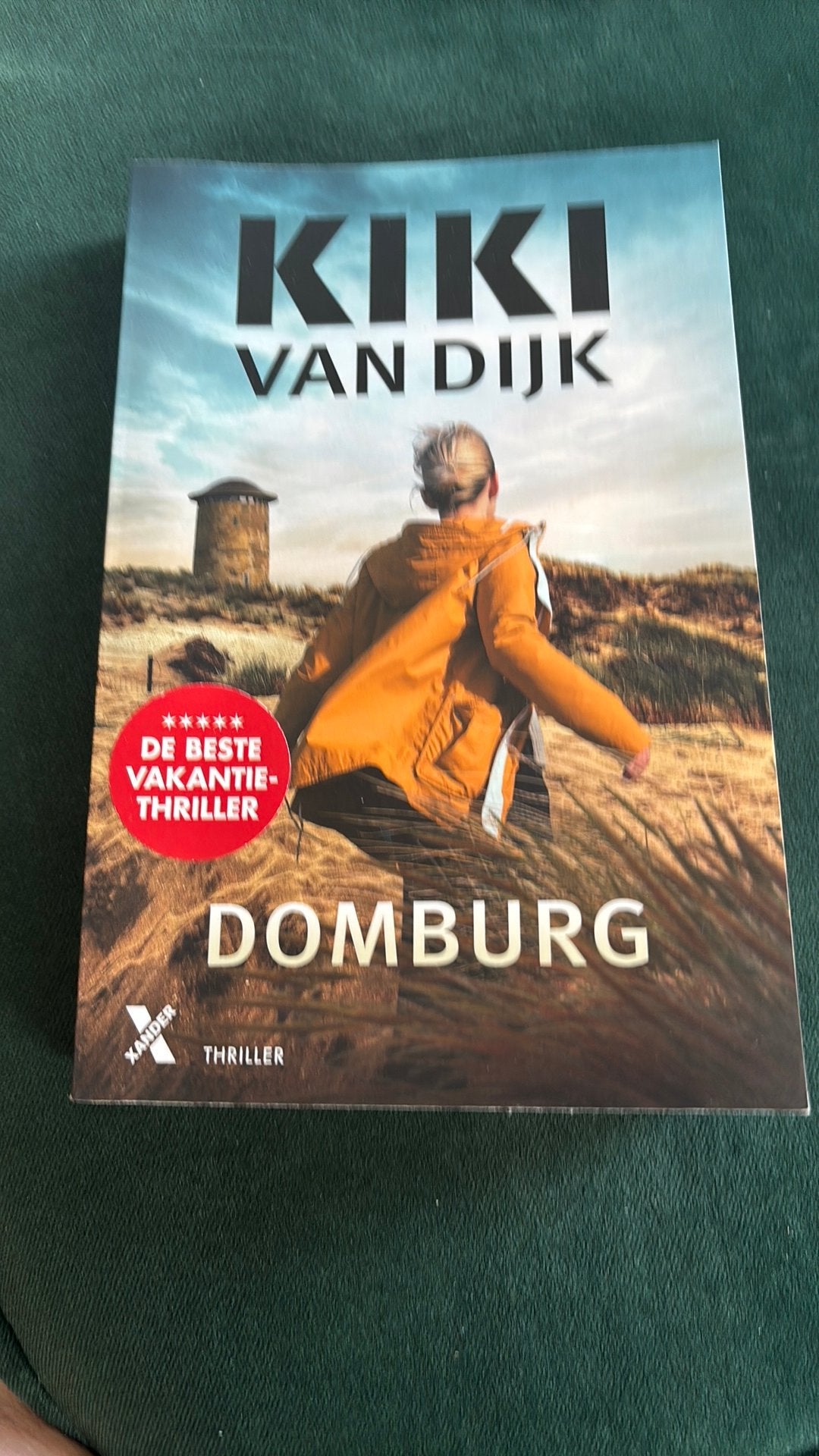 Te koop thriller Domburg van Kiki van Dijk, Ophalen of Verzenden, Zo goed als nieuw
