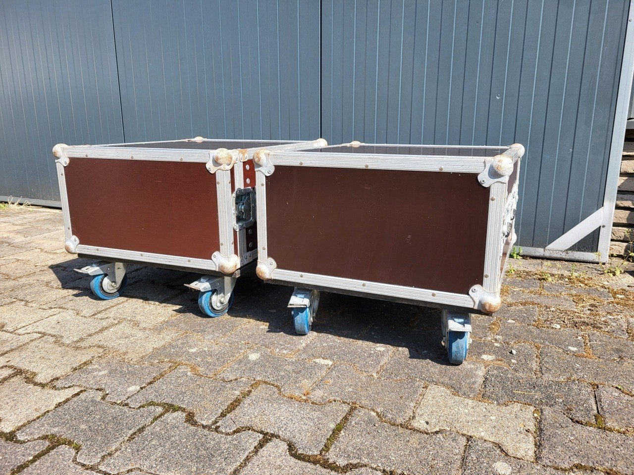 Thon Rack 6U, Live 50, 2 stuks
Thon Rack 6U Live 50 Wheels, Ophalen, Gebruikt, Overige instrumenten, Flightcase