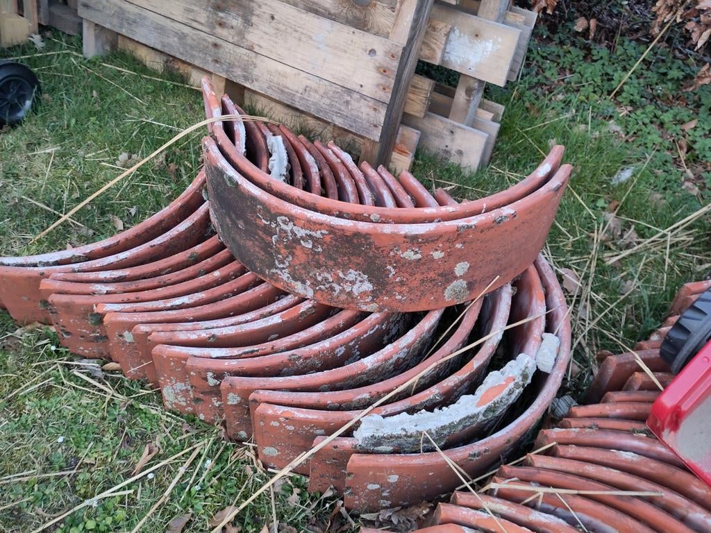 Restpartij nok pannen, Overige materialen, Overige typen, Ophalen of Verzenden, Minder dan 2 meter