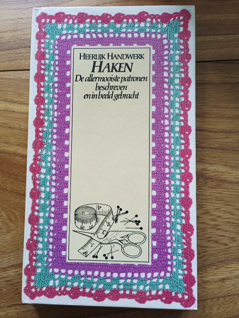 Heerlijk handwerk haken, Ophalen of Verzenden, Zo goed als nieuw, Breien en Haken