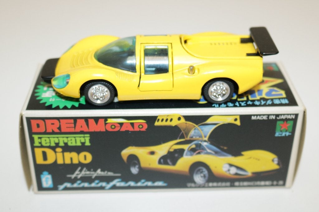 Marushin 1:43 - Ferrari Dino Yellow SUPER STAAT 1:43 JAPAN, Ophalen of Verzenden, Zo goed als nieuw, Auto, Overige merken