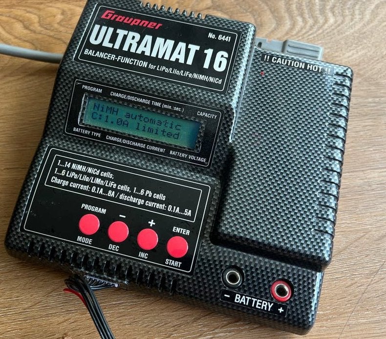 Graupner Ultramat 16 Lader - RC Acculader, Verzenden, Gebruikt