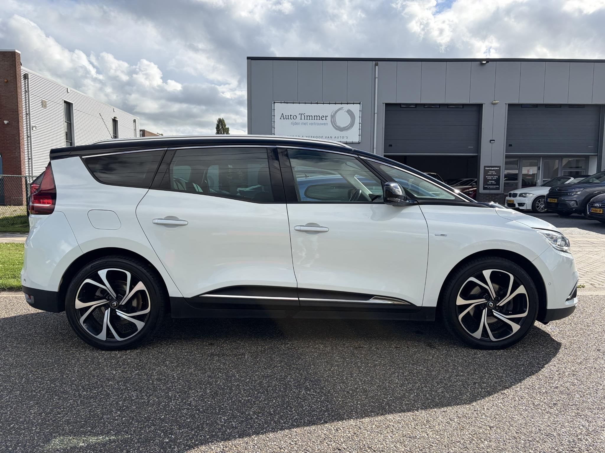 Renault Grand Scénic 1.3 TCe Bose, Auto's, Gebruikt, Euro 6, 4 cilinders, Wit