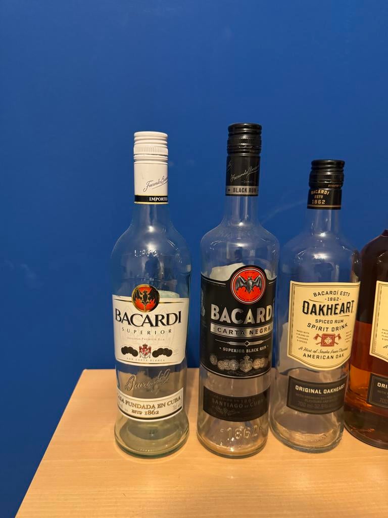 Lege Bacardi flessen voor verzamelaars (3 stuks), Ophalen of Verzenden, Zo goed als nieuw, Overige gebieden, Overige typen