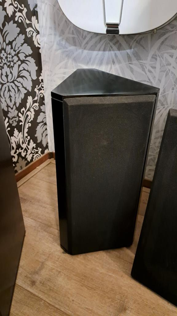 Zeldzaam aangeboden: Driade Model 5 hoogglans zwarte boxen, Audio, Tv en Foto, Luidsprekers, Zo goed als nieuw, 60 tot 120 watt
