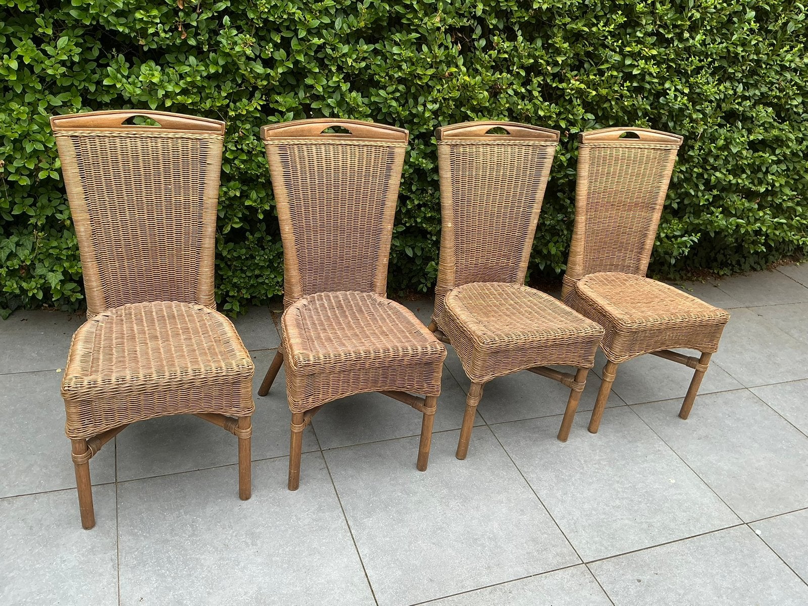 4 eetkamer stoelen, gratis, Ophalen, Gebruikt, Bruin, Riet of Rotan