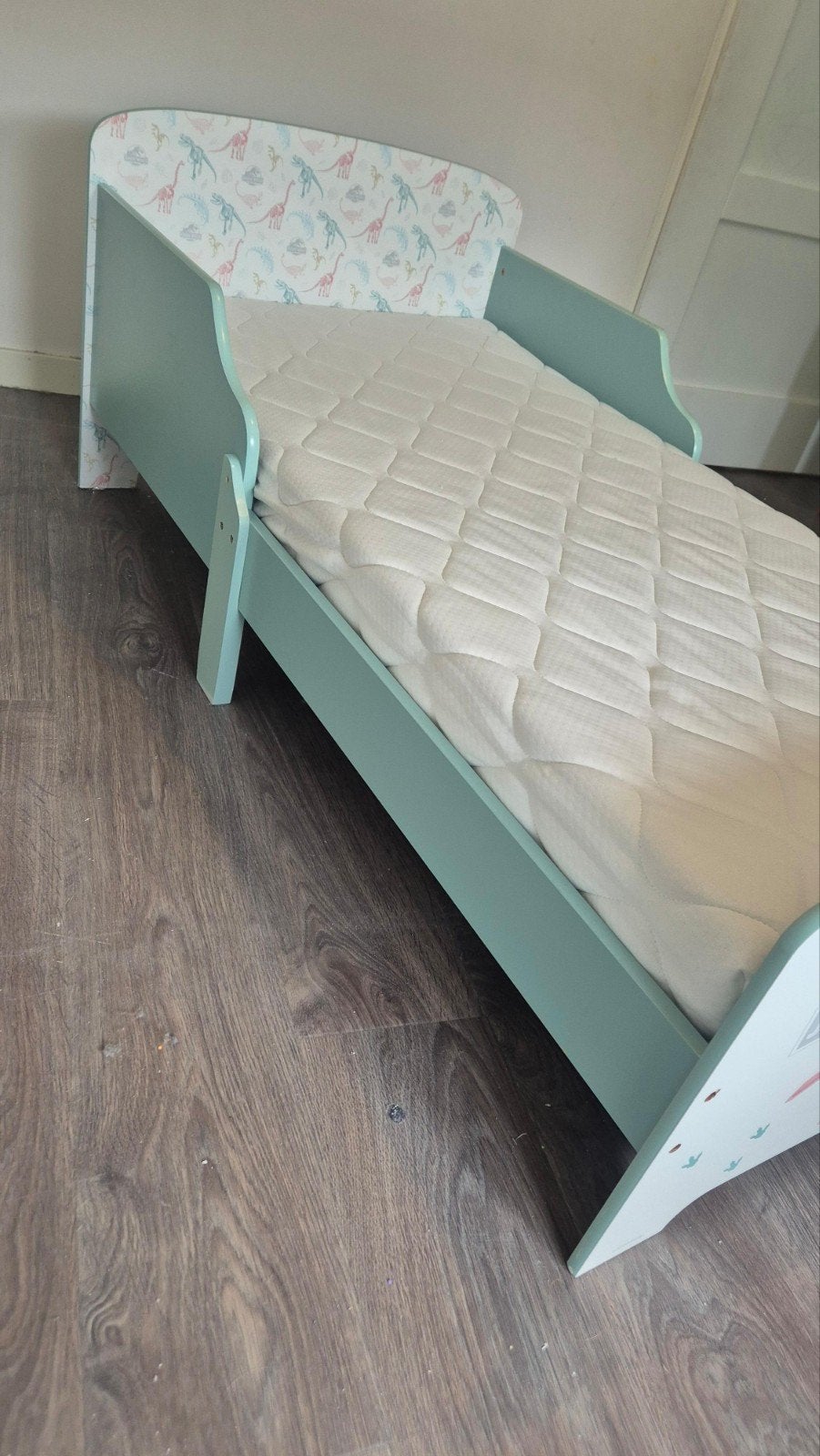 Kinderbed Jurassic World 70x140, Kinderen en Baby's, Kinderkamer | Bedden, Gebruikt, 70 tot 85 cm, 160 tot 180 cm, Ophalen