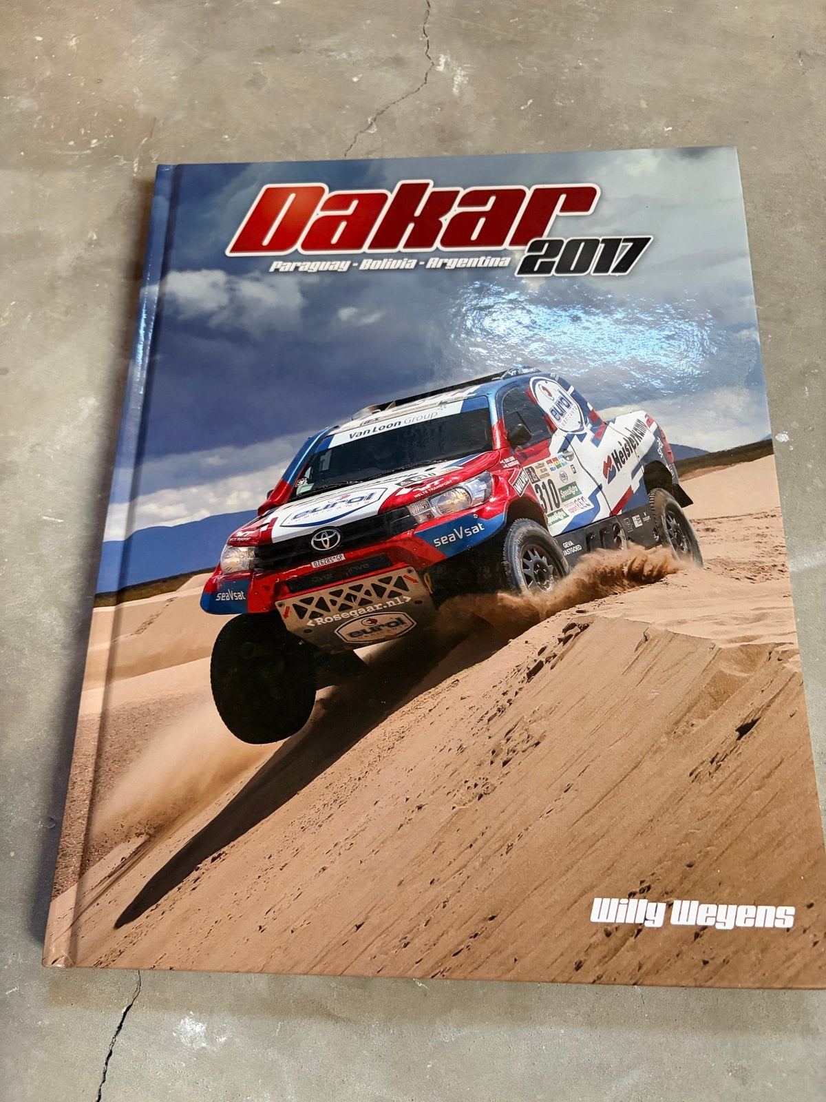 Dakar 2017 Boek - Willy Weyens - Rally avontuur, Boeken, Ophalen of Verzenden, Zo goed als nieuw, Algemeen