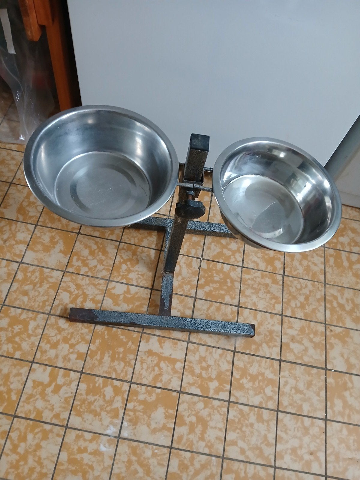 Eet- en waterbak voor de hond, Dieren en Toebehoren, Ophalen, Verstelbaar, Gebruikt