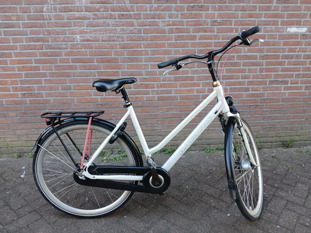 Batavus Dinsdag damesfiets, zo goed als nieuw, Fietsen en Brommers, 53 tot 56 cm, Versnellingen, Batavus, Ophalen of Verzenden