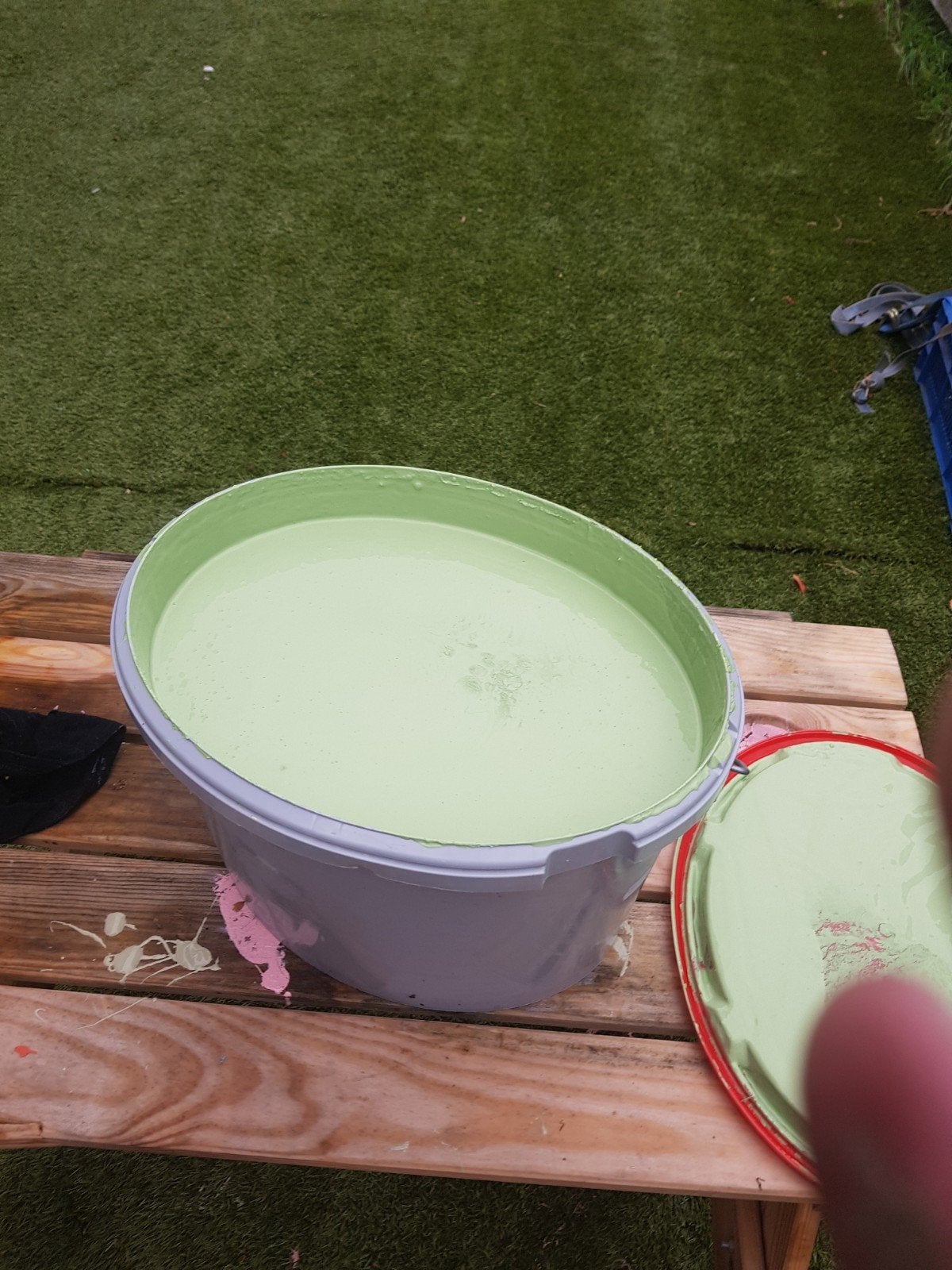 Nieuwe emmer groene latex verf, Nieuw, Ophalen of Verzenden, Verf, 10 tot 15 liter