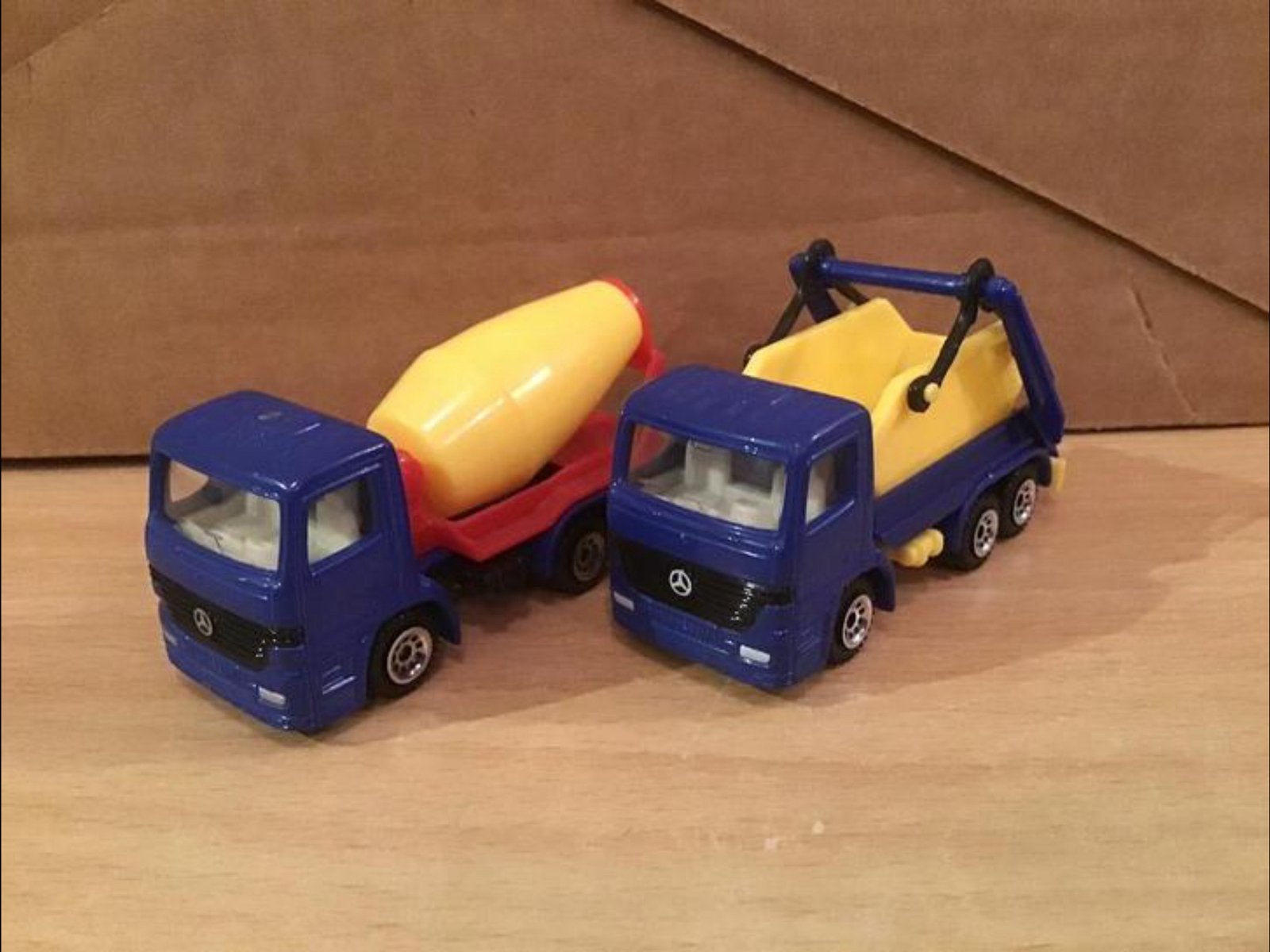 Mercedes Bouwtrucks van Siku., Ophalen of Verzenden, Zo goed als nieuw, Bus of Vrachtwagen, SIKU