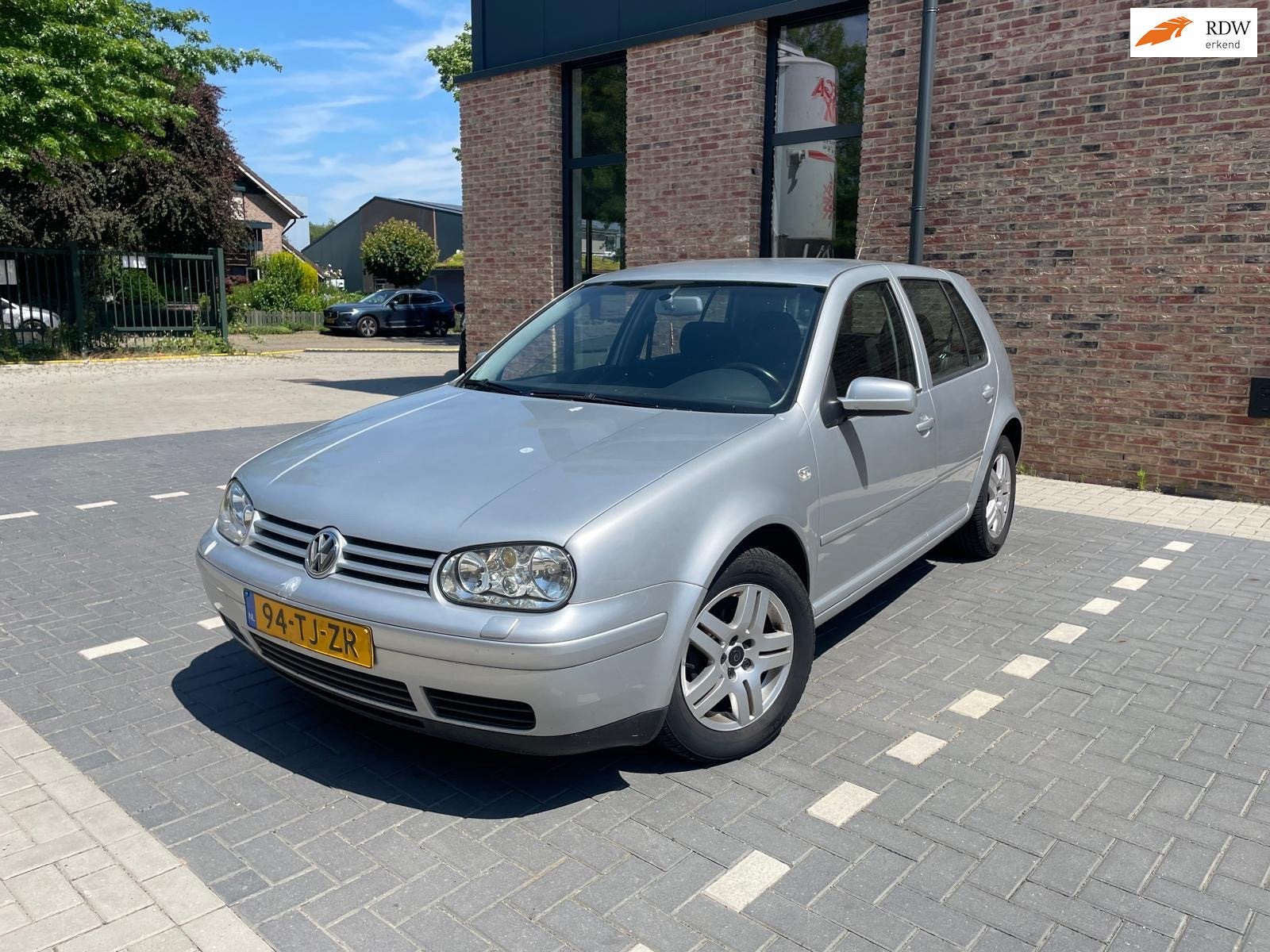 Volkswagen Golf 1.6-16V Highline, Voorwielaandrijving, 15 km/l, Gebruikt, 4 cilinders