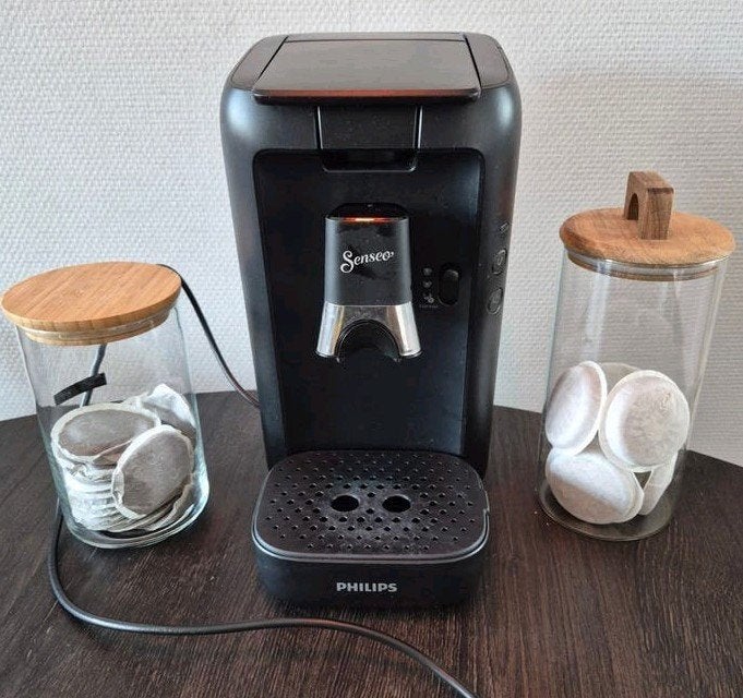 senseo van Philips heel goed,
incl pads ,
exclusief potten !, Afneembaar waterreservoir, Overige modellen, Overige typen, Ophalen of Verzenden