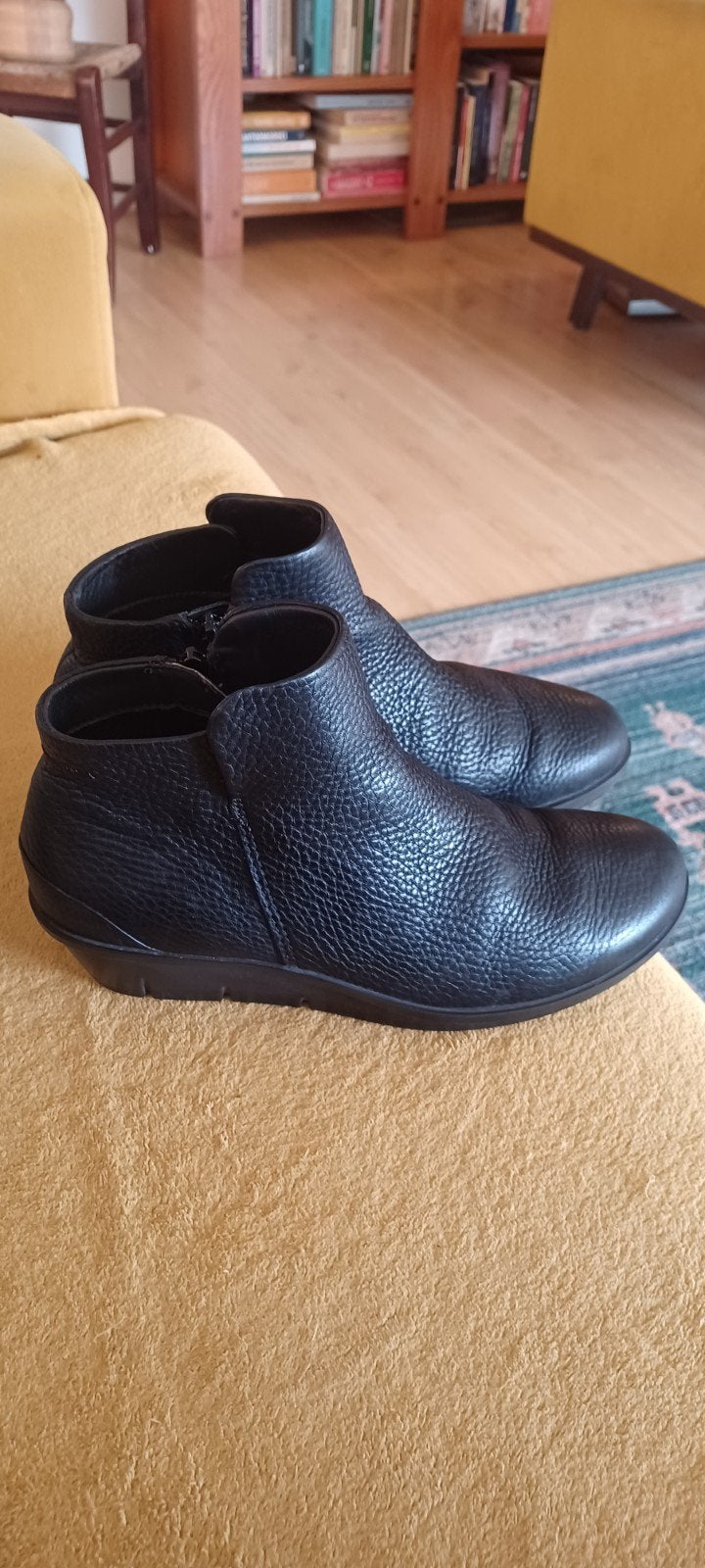Ecco  schoenen, Kleding | Dames, Schoenen, Ecco, Zwart, Ophalen of Verzenden, Zo goed als nieuw