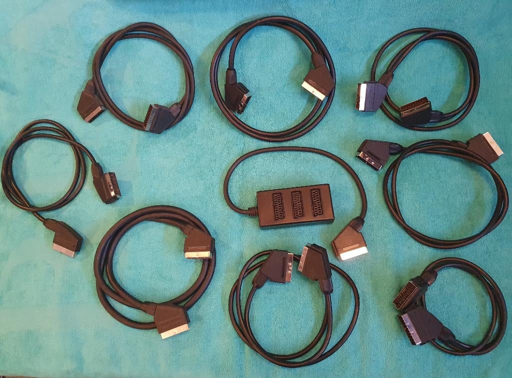 SCART KABELS 8X + scart multi box, Ophalen of Verzenden, Zo goed als nieuw