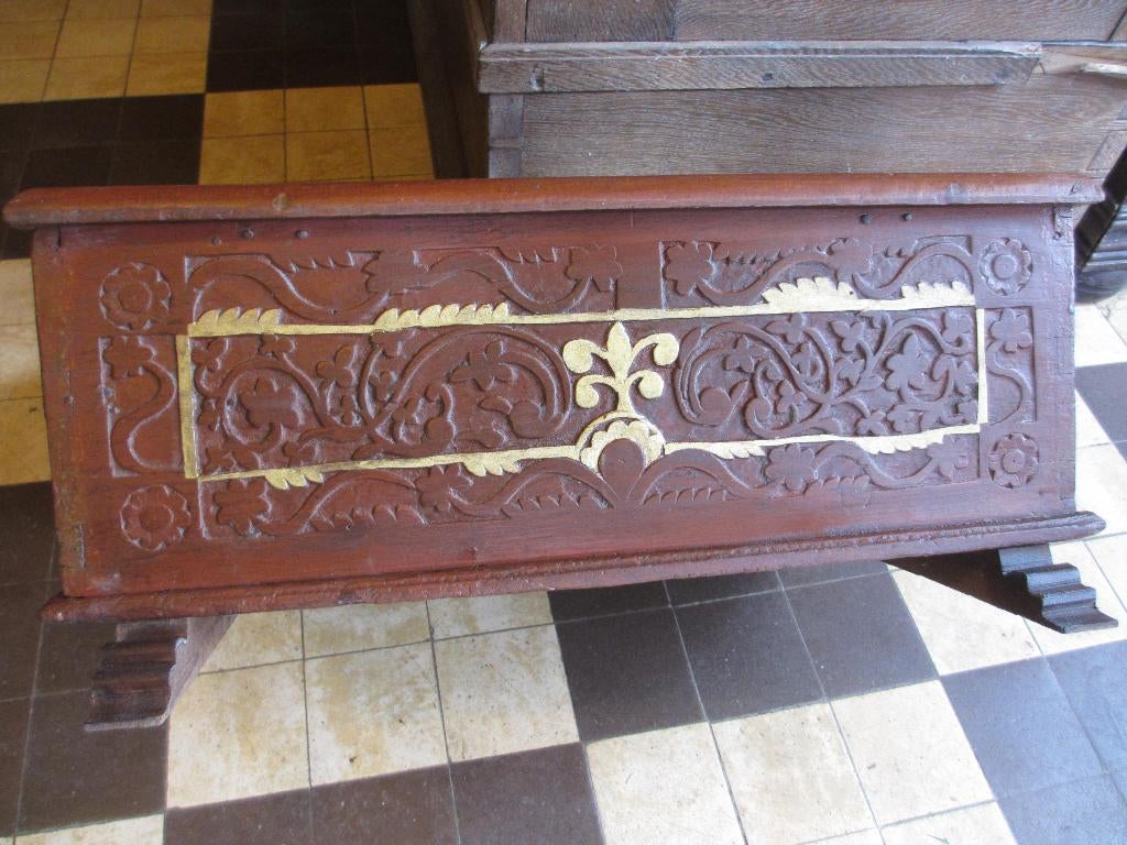 antiek 18e eeuws eiken reiskist bruidskistje polychroom 60cm, Ophalen