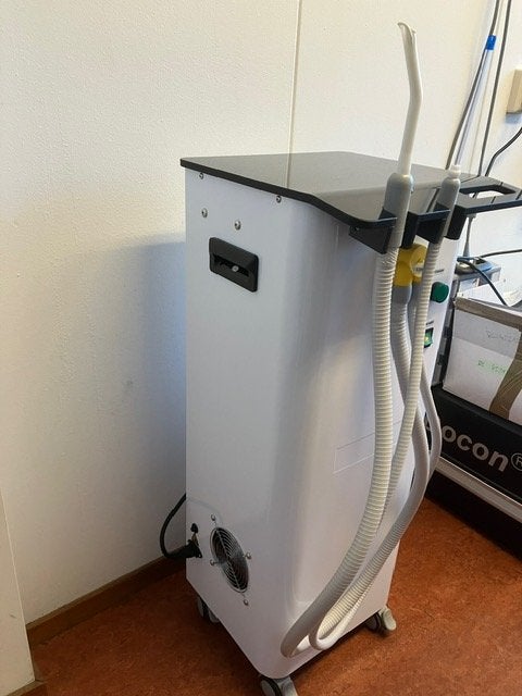 Dentale afzuigmachine 600 watt met opvangreservoir, Niet ingevuld, Niet ingevuld, Nieuw, Ophalen of Verzenden