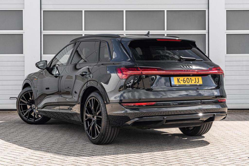 Audi e-tron 50 313pk quattro S Edition 71 kWh | SoH 96% | Pa, Auto's, Automaat, Zwart, 71 kWh, Zwart