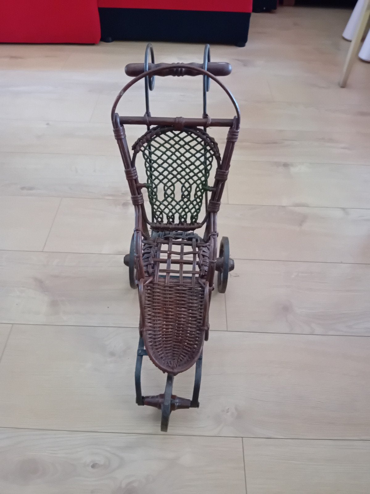 Vintage kinderwagen decoratie - riet en metaal, Antiek en Kunst, Ophalen of Verzenden