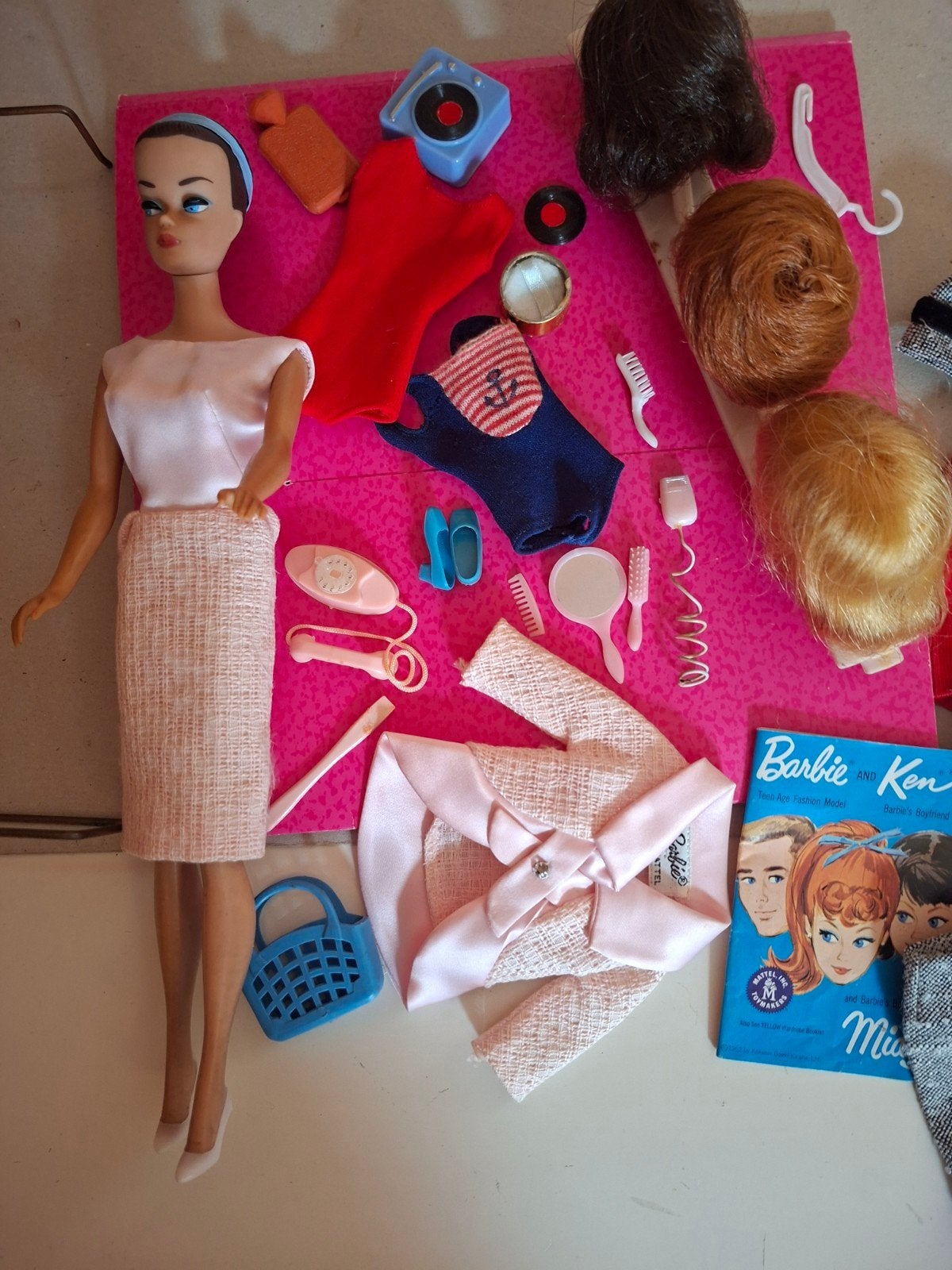 Vintage barbie pop mattel doll met spulletjes toys speelgoed, Verzenden, Fashion Doll