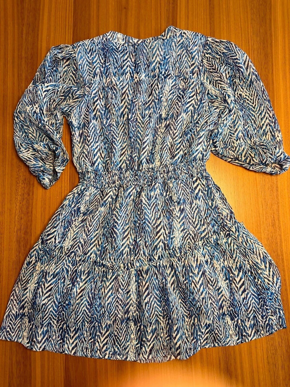 AI&KO jurk blauw/wit patroon maat 128, Ophalen of Verzenden, Zo goed als nieuw, Meisje, Jurk of Rok