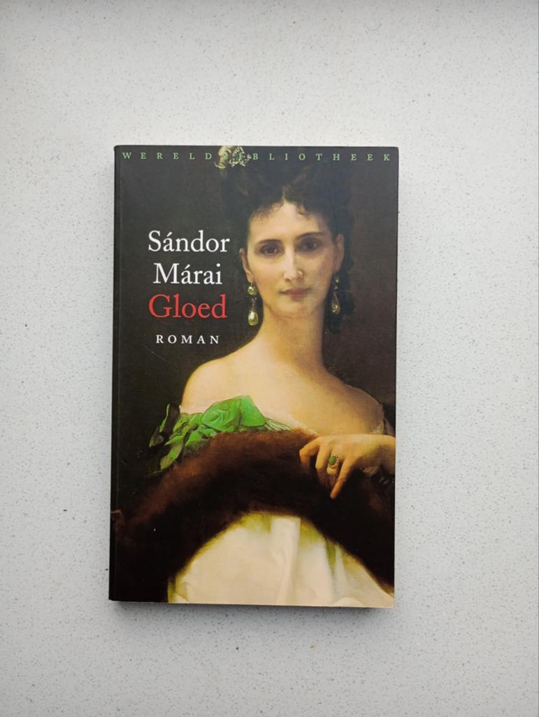Gloed - Sándor Márai, Ophalen of Verzenden, Gelezen