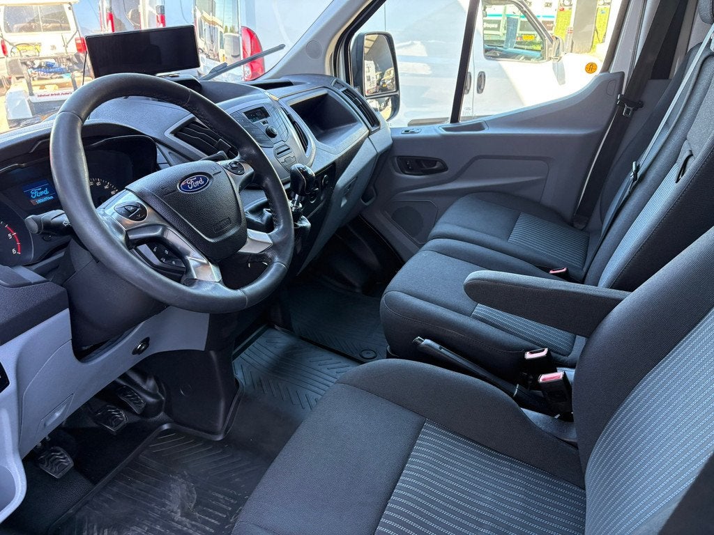 Ford Transit 350 2.2 TDCI L2H2 Trend 3 Zits, Auto's, Euro 5, Gebruikt, Zwart, 4 cilinders