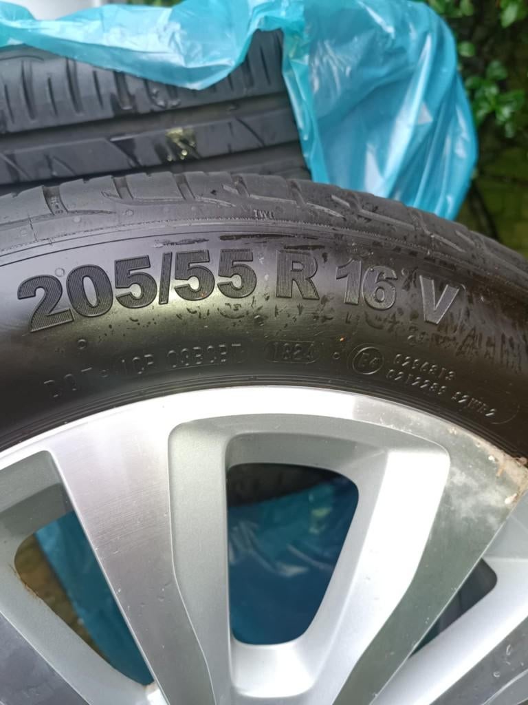 Velgen met zomerbanden te koop., Auto-onderdelen, Banden en Velgen, Ophalen, Velg(en), 16 inch, 205 mm